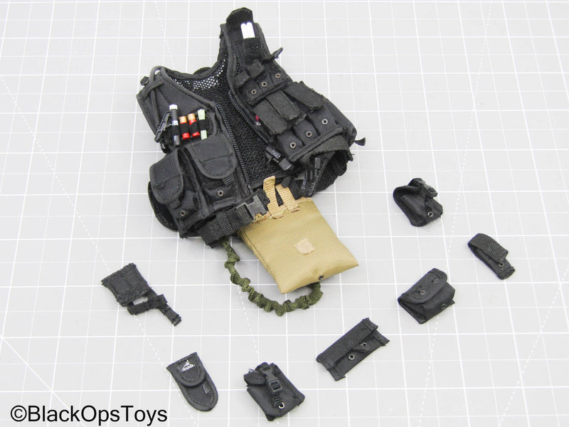 Load image into Gallery viewer, BHD Tactical Vest w/Pouch &amp; Gear Set (DAM Toys)
