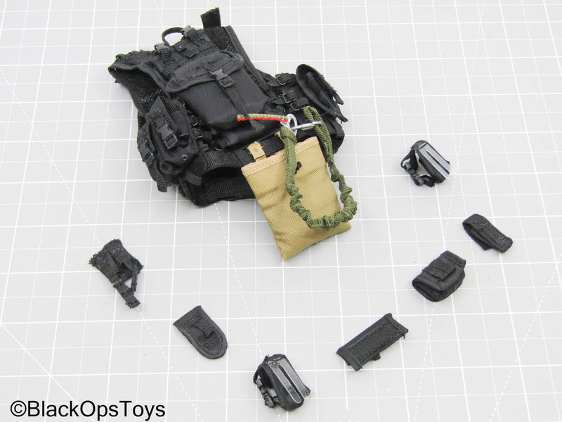Load image into Gallery viewer, BHD Tactical Vest w/Pouch &amp; Gear Set (DAM Toys)
