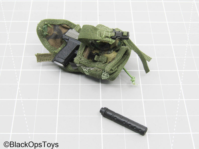 Load image into Gallery viewer, HK Socom Pistol w/Drop Leg Holster, &amp; Suppressor (DAM Toys)
