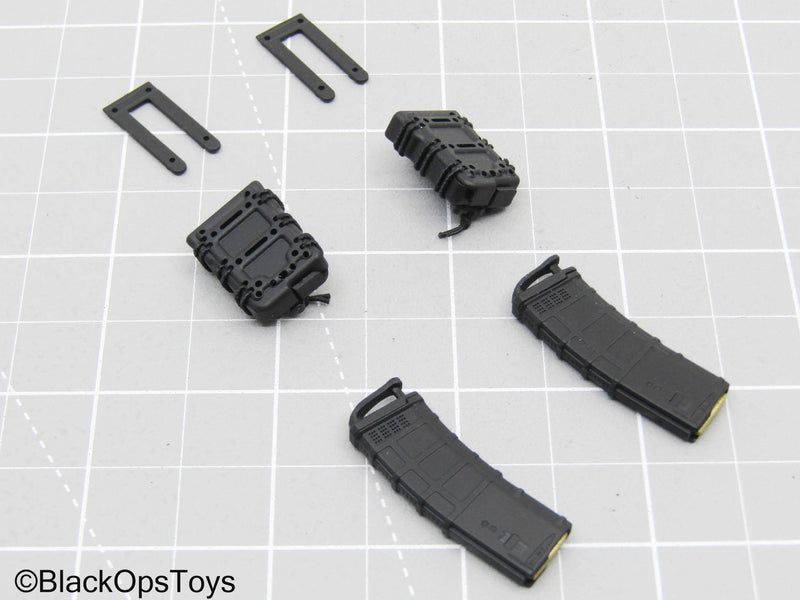 Load image into Gallery viewer, Black 5.56 Mag &amp; Holder Set w/Magpuls
