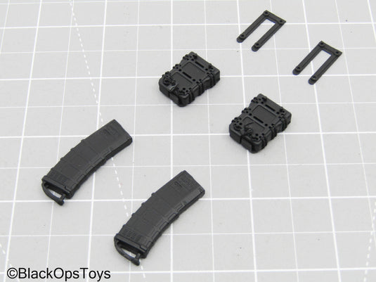 Black 5.56 Mag & Holder Set w/Magpuls