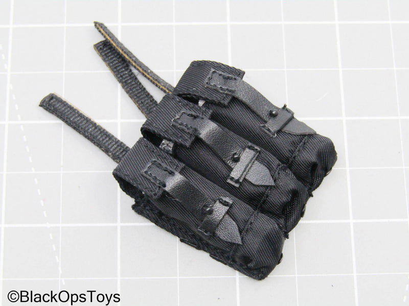 Load image into Gallery viewer, Black MOLLE Triple Mag Pouch

