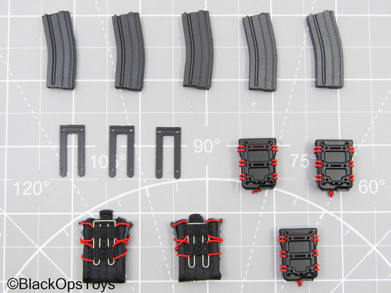 Load image into Gallery viewer, Single Cell Mag Pouch &amp; Holder Set w/ 5.56 Mag Lot
