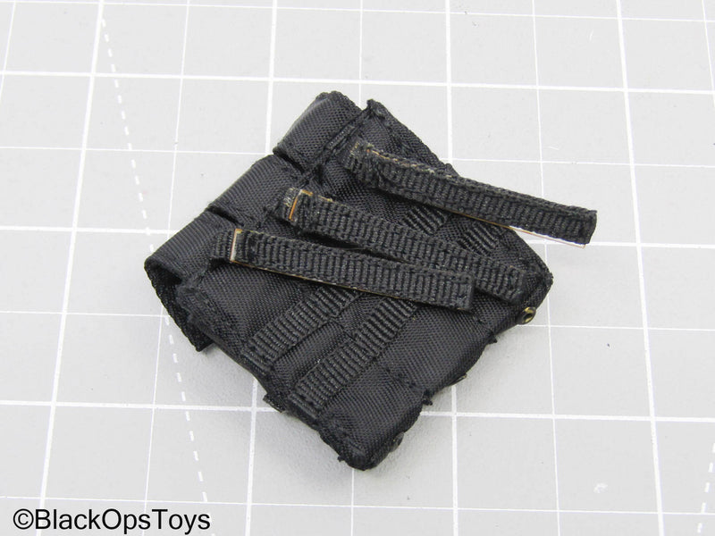 Load image into Gallery viewer, Black MOLLE Triple Mag Pouch
