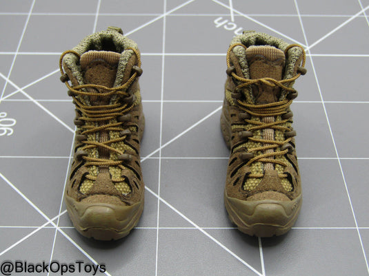 SSO - Russian Federation - Tan Combat Boots (Peg Type)