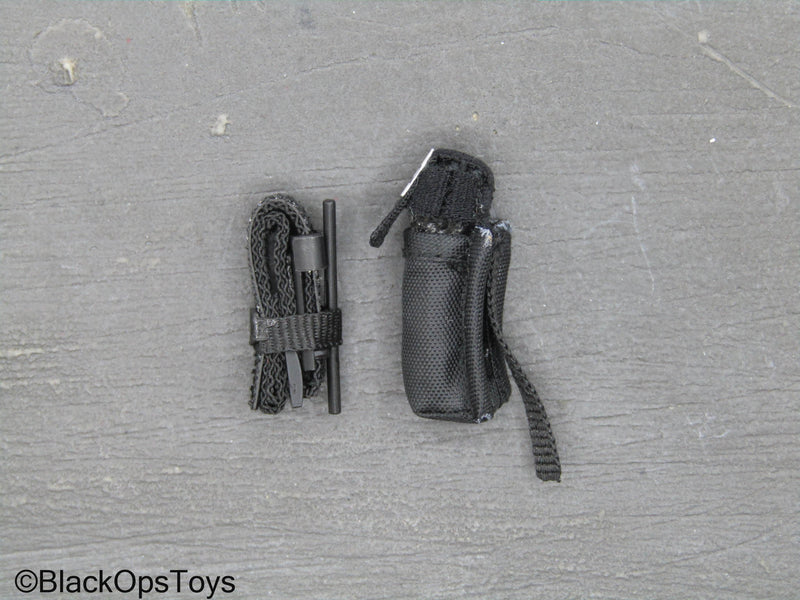 Load image into Gallery viewer, Dutch DSI Grenade Launcher Ver - Black Tourniquet w/MOLLE Pouch
