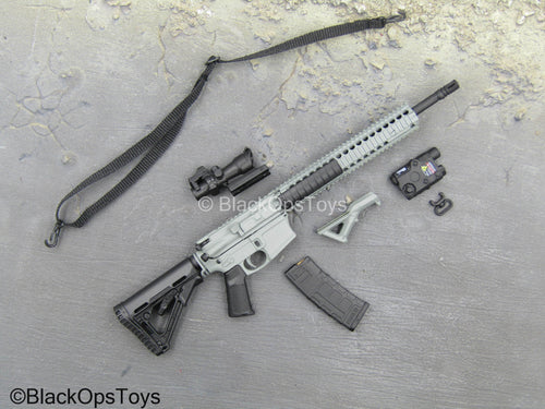 Modern Battlefield Ghost - AR-15 Assault Rifle w/Attachment Set