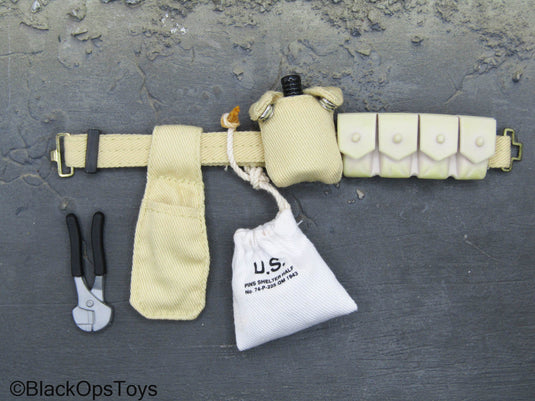 WWII - Tan Belt w/Pouch & Gear Set