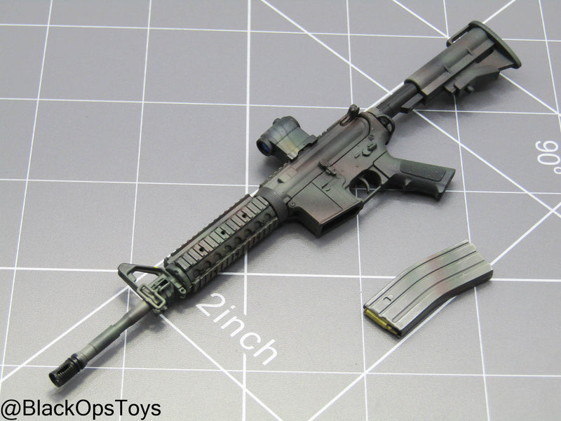Load image into Gallery viewer, Camo M4 Rifle w/Red Dot
