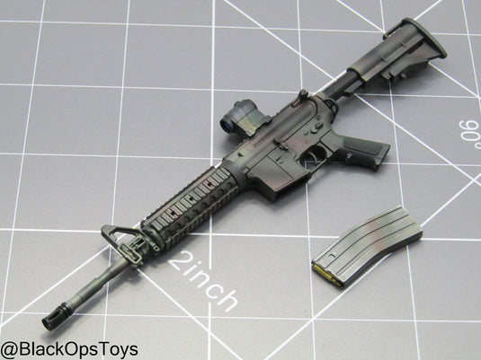 Camo M4 Rifle w/Red Dot