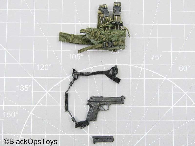 Load image into Gallery viewer, Black Pistol w/OD Green Drop Leg Holster (Hot Toys)
