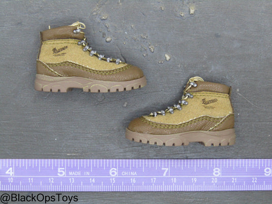 PMC - Weapon Specialist - FDE Tan Combat Boots (Peg Type)