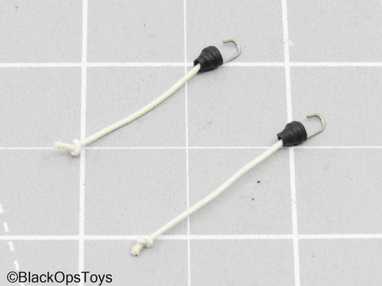White Helmet Bungee Cord Set
