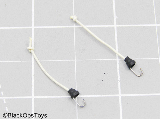 White Helmet Bungee Cord Set