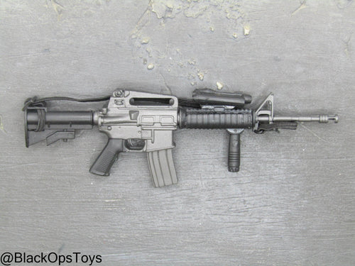 CAR-15 Assault Rifle w/PEQ, Foregrip & Sling