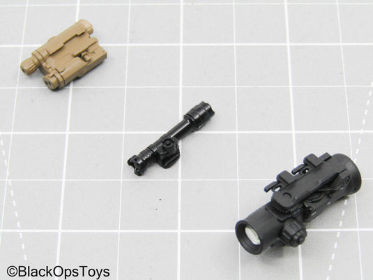 Tan PEQ w/Black Scope & Tac Light