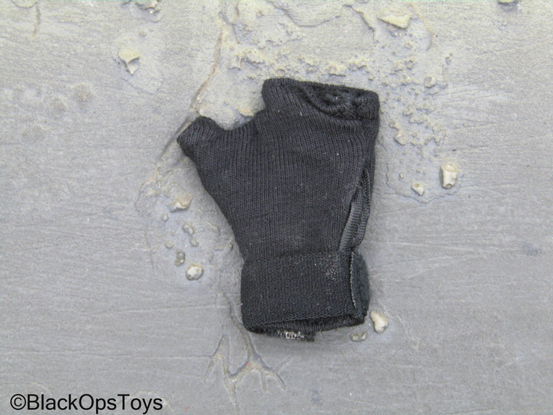 Load image into Gallery viewer, Gangsters Kingdom Punisher Left Fingerless Glove
