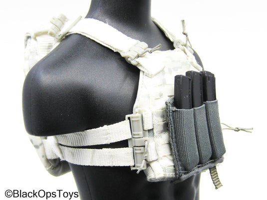 Female ACU MOLLE Plate Carrier Vest w/Pack & MP5 Mag Sticks