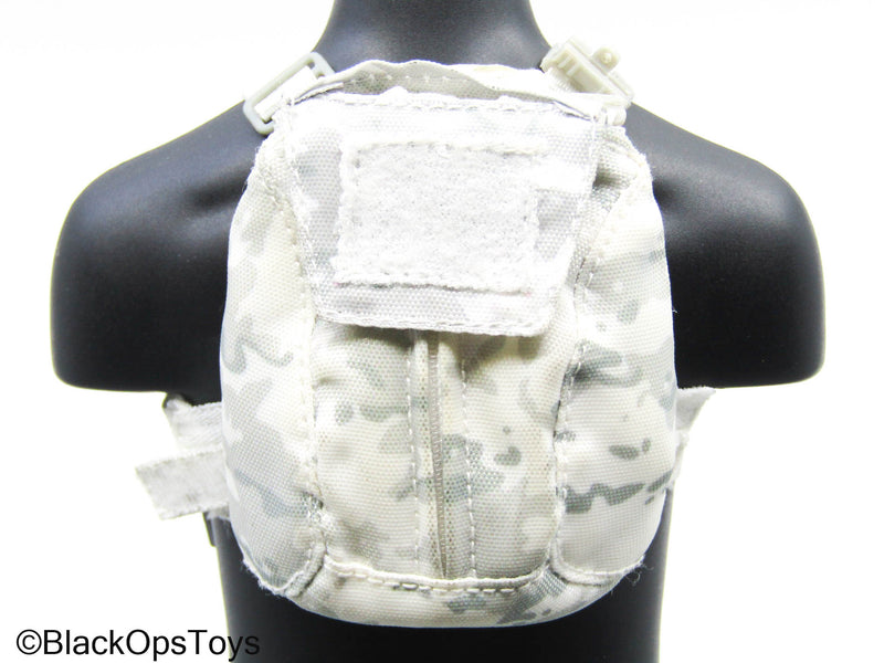 Load image into Gallery viewer, Female ACU MOLLE Plate Carrier Vest w/Pack &amp; MP5 Mag Sticks
