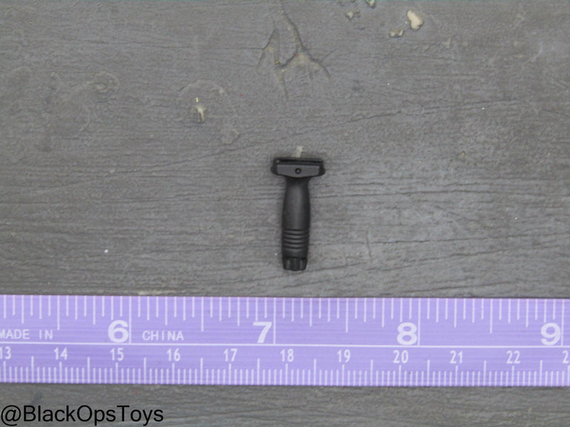 Load image into Gallery viewer, Rifle Grip Type 1
