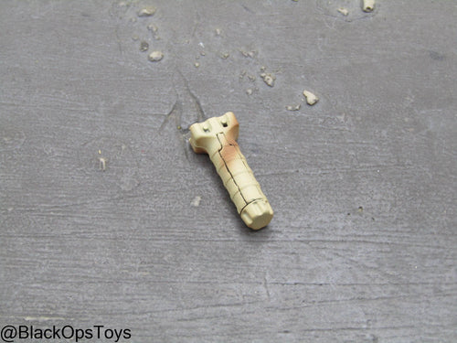 Rifle Grip Type 11