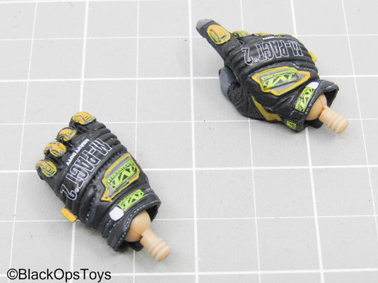 Black & Yellow Gloved Hands w/Pegs