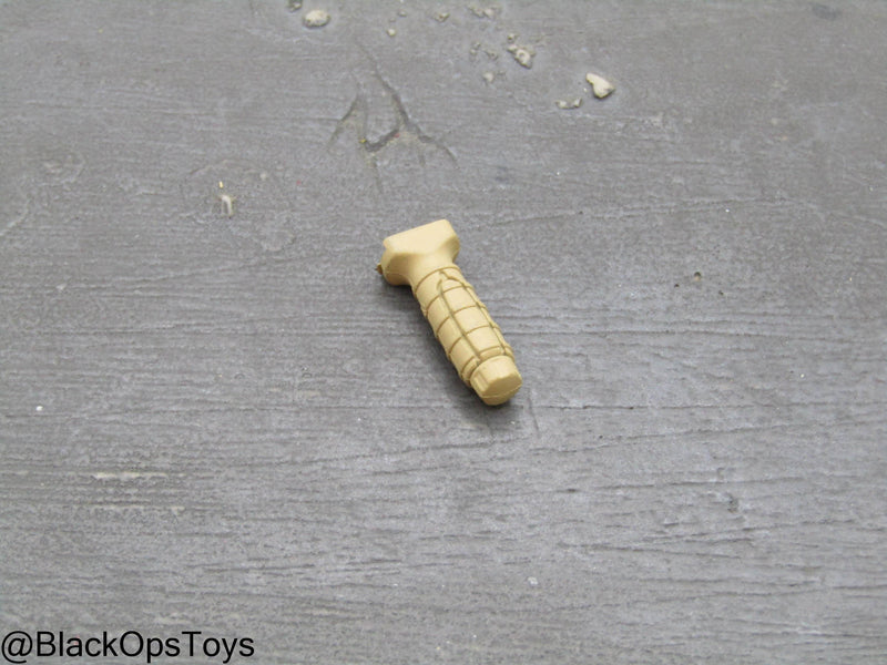 Load image into Gallery viewer, Rifle Grip Type 13
