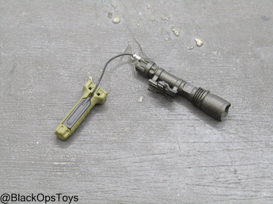 Tan Foregrip w/Tactical Light