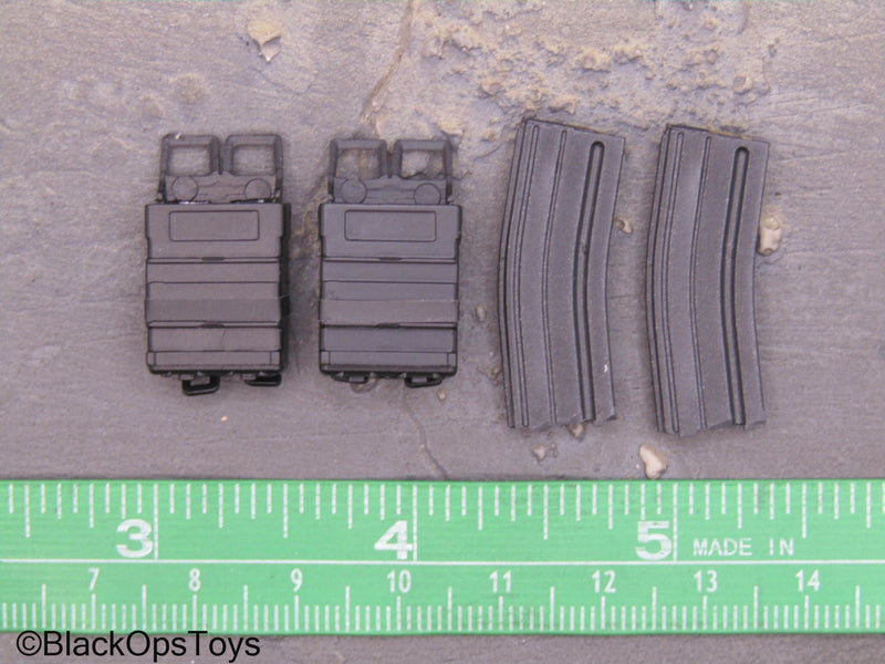 Load image into Gallery viewer, Special Forces - 5.56 Mags w/Holsters
