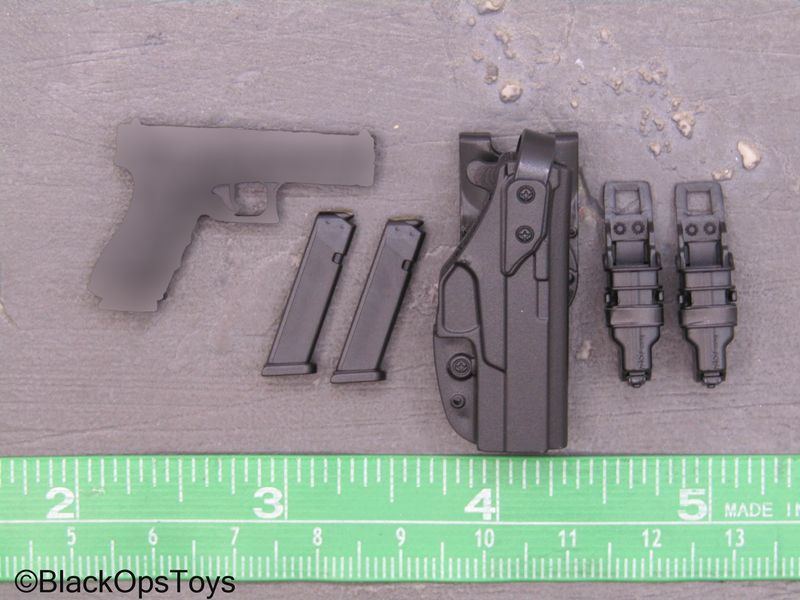 Load image into Gallery viewer, Special Forces - Pistol w/Holster
