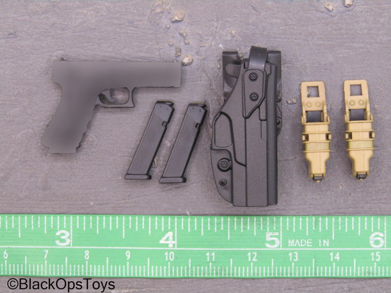 Load image into Gallery viewer, Special Forces - Pistol w/Holster
