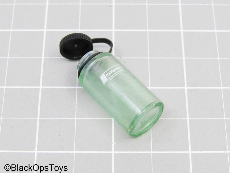 Load image into Gallery viewer, Green Water Bottle
