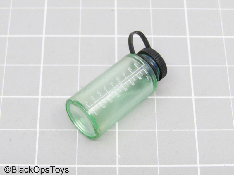Load image into Gallery viewer, Green Water Bottle
