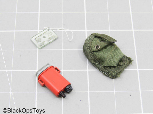 Orange Strobe Light w/OD Green Pouch & Instruction Tag (DAM Toys)