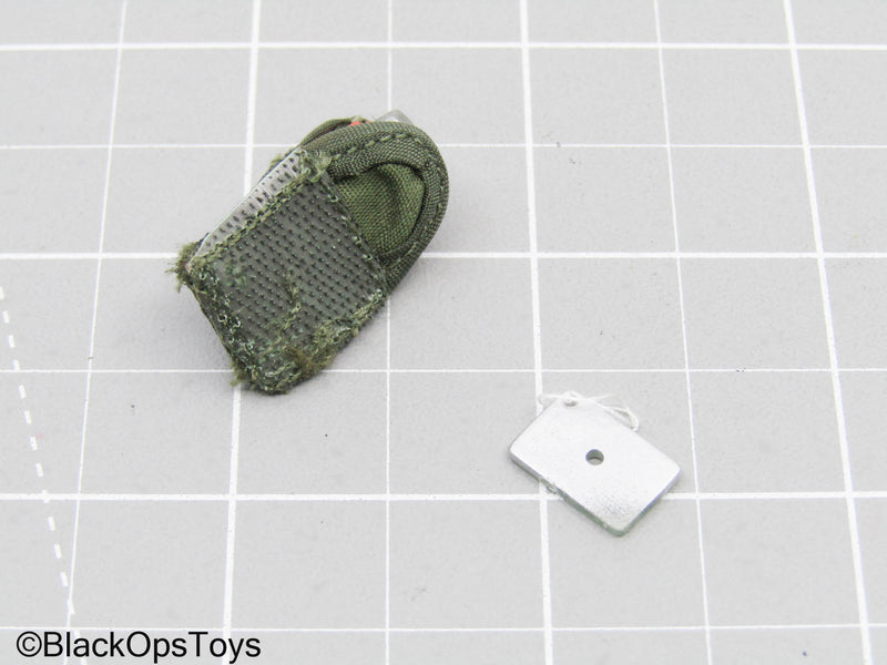 Load image into Gallery viewer, Orange Strobe Light w/OD Green Pouch &amp; Instruction Tag (DAM Toys)
