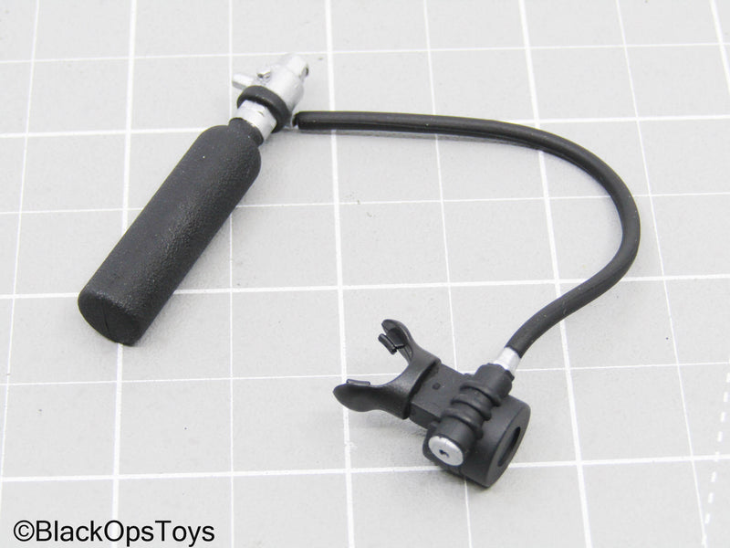 Load image into Gallery viewer, Black Oxygen Tank w/Regulator
