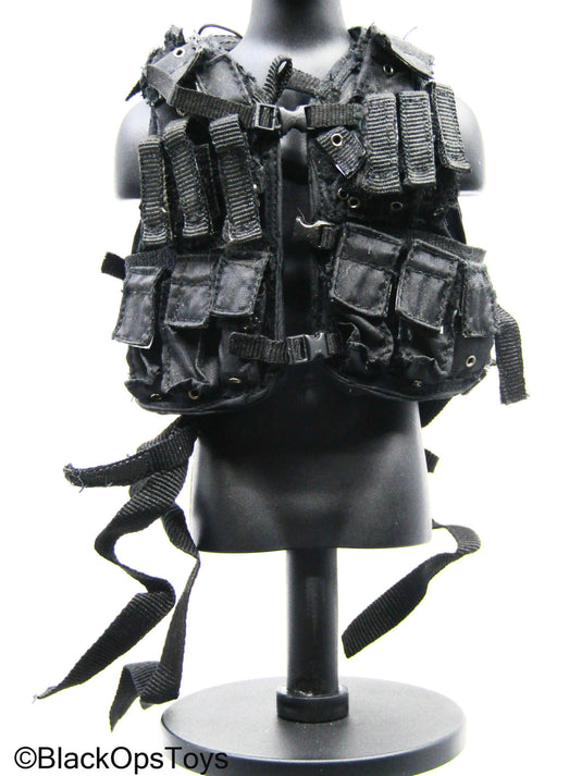 Black Tactical Vest w/Pouch Lot (Hot Toys)