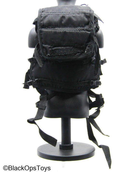 Black Tactical Vest w/Pouch Lot (Hot Toys)