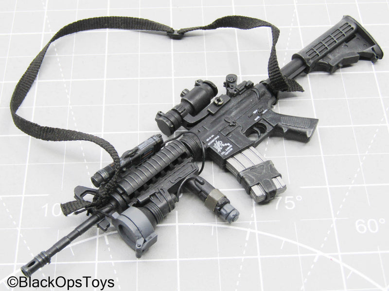 Load image into Gallery viewer, Black M4 w/Weapon Attachments (Hot Toys)
