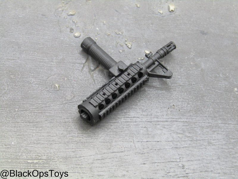 Load image into Gallery viewer, Black Assault Rifle Barrel w/Foregrip
