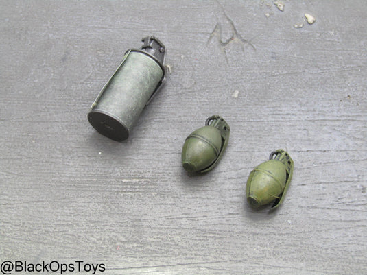 Vietnam Era Frag Grenade & Smoke Grenade Set