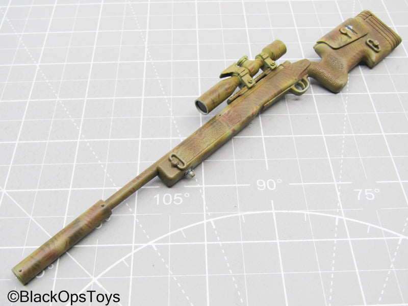 Load image into Gallery viewer, Desert Camo M40 Sniper Rifle w/Weapon Attachments (Hot Toys)
