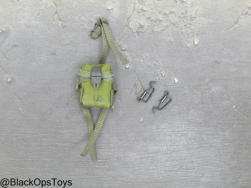 Vietnam Era OD Green Ammo Pouch w/Alice Clips