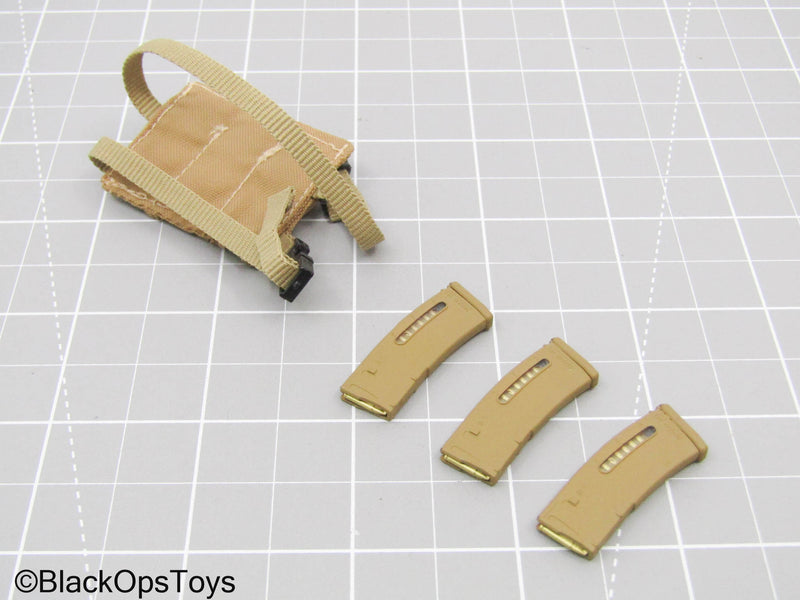 Load image into Gallery viewer, Tan Hook Mag Pouch (READ DESC)
