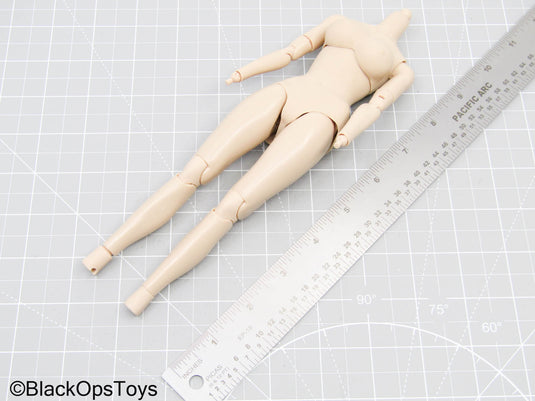 Female Base Body w/Neck & Hand Pegs