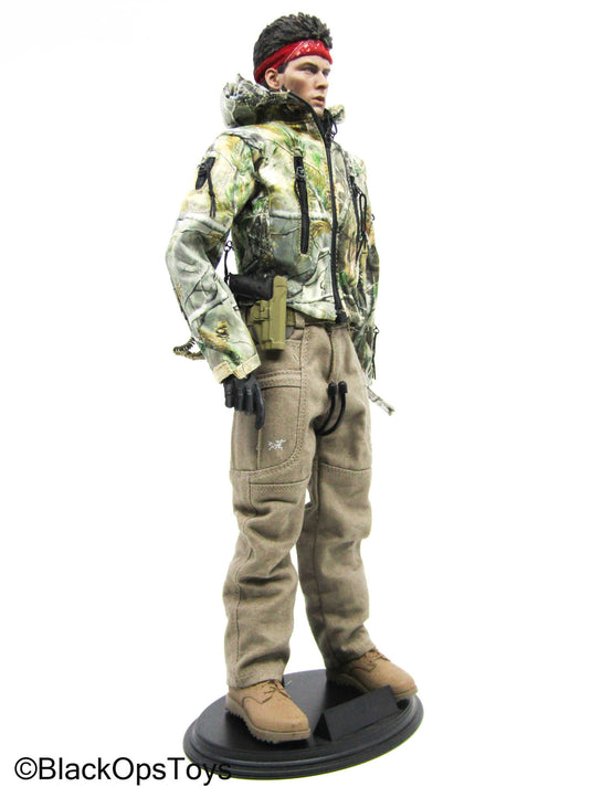 Male Full Dressed Hunting Gear Body w/Headsculpt,Pistol & Holster