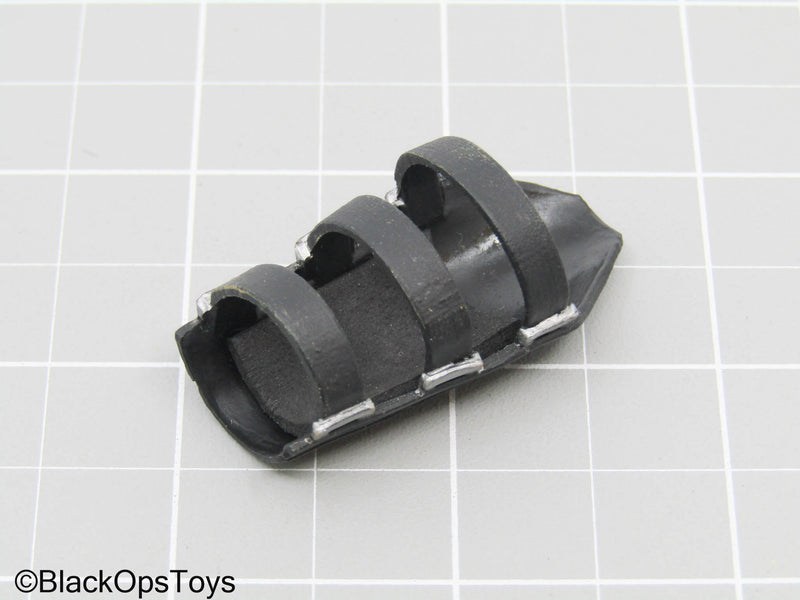 Load image into Gallery viewer, Black Arm Gauntlet in Thor Likeness (Hot Toys)
