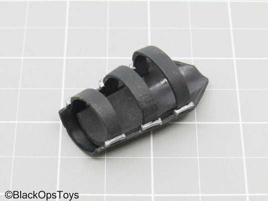Black Arm Gauntlet in Thor Likeness (Hot Toys)