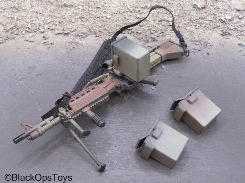 Load image into Gallery viewer, Camo Mk48 Light Machine Gun w/Sling &amp; Ammo Boxes
