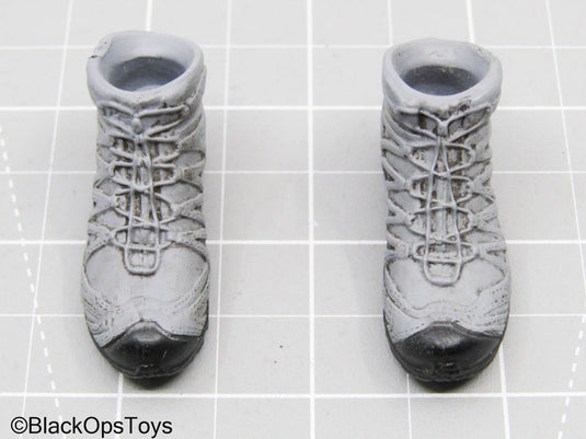 Grey Hiking Boot (Peg Type)